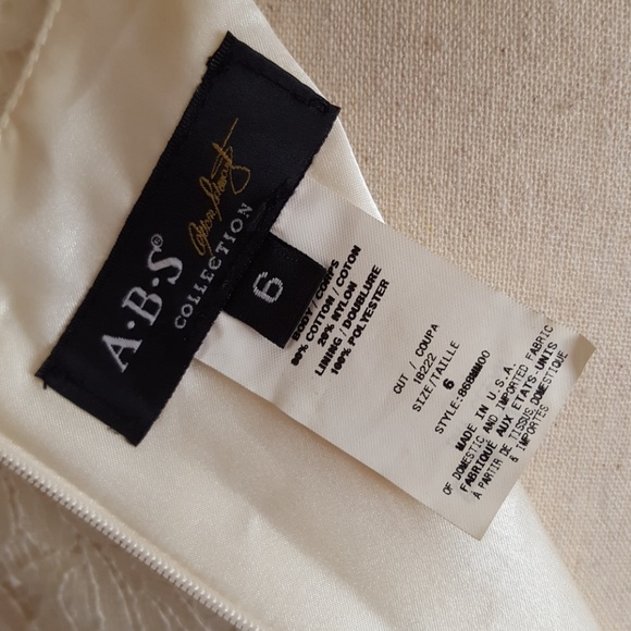 ABS gorgeous lace dress by Allen Schwartz 😍 - Picture 6 of 6